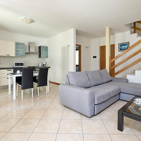 דירות מאלצ'סינה Casa Marisa מראה חיצוני תמונה
